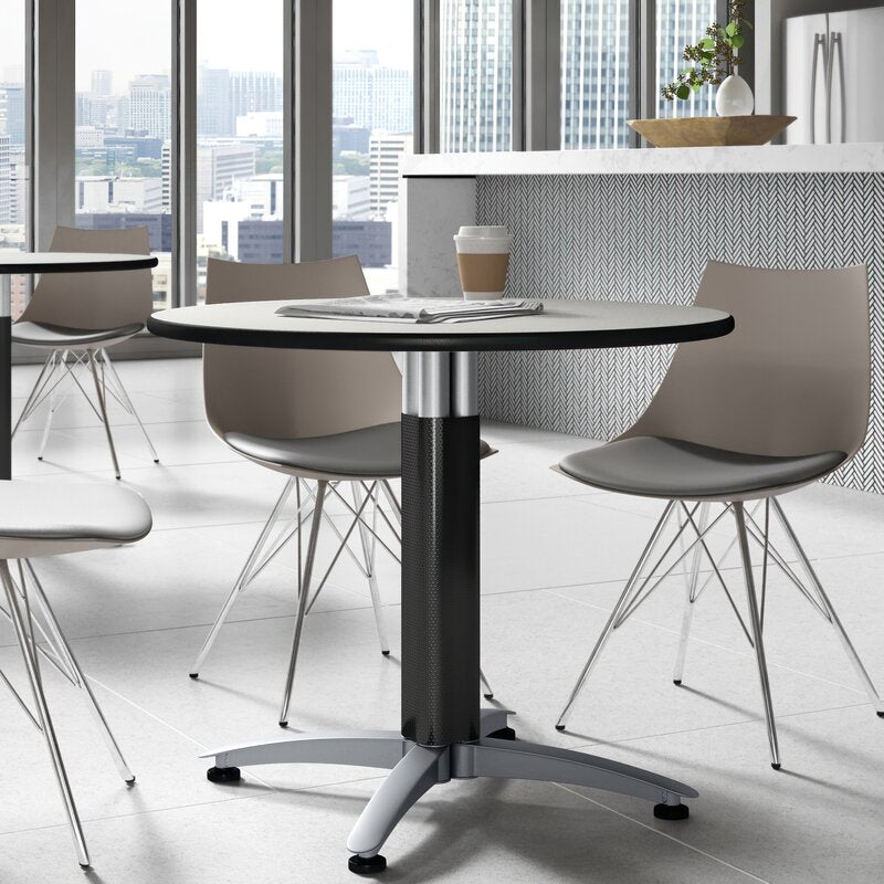 Juni Round Table – ADVANCED SOLUTIONS DISPLAY